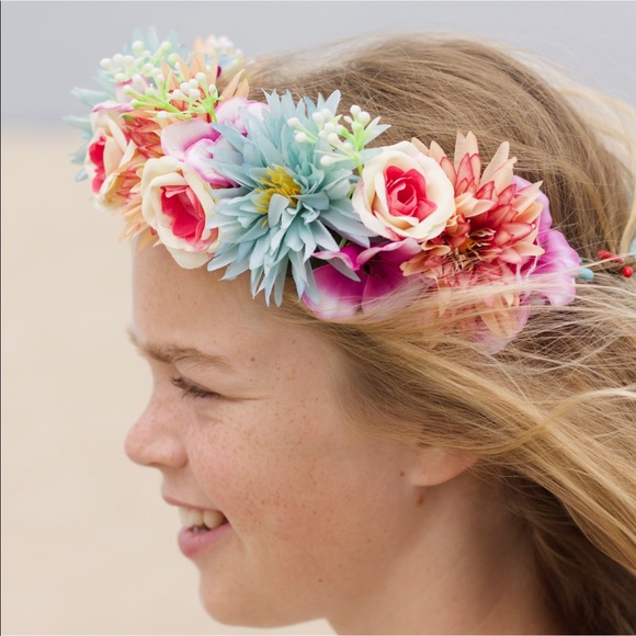 Flower crowns - Picture 6 of 6
